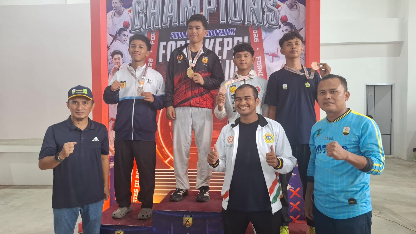 Kirim 4 Atlet, Bawa Pulang 4 Medali: Pembuktian Skuad Karate Natuna di Ekshibisi Popda Karimun